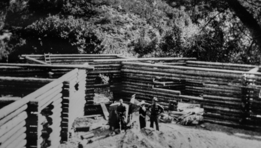 (Photo courtesy of Log Haven)    Log Haven, circa 1920-1922