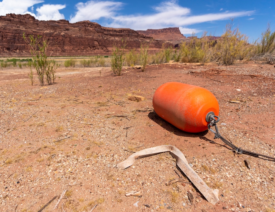 (Rick Egan | The Salt Lake Tribune) A buoy in the bed of Lake Powell near Hite Marina on Wednesday, July 13, 2022.