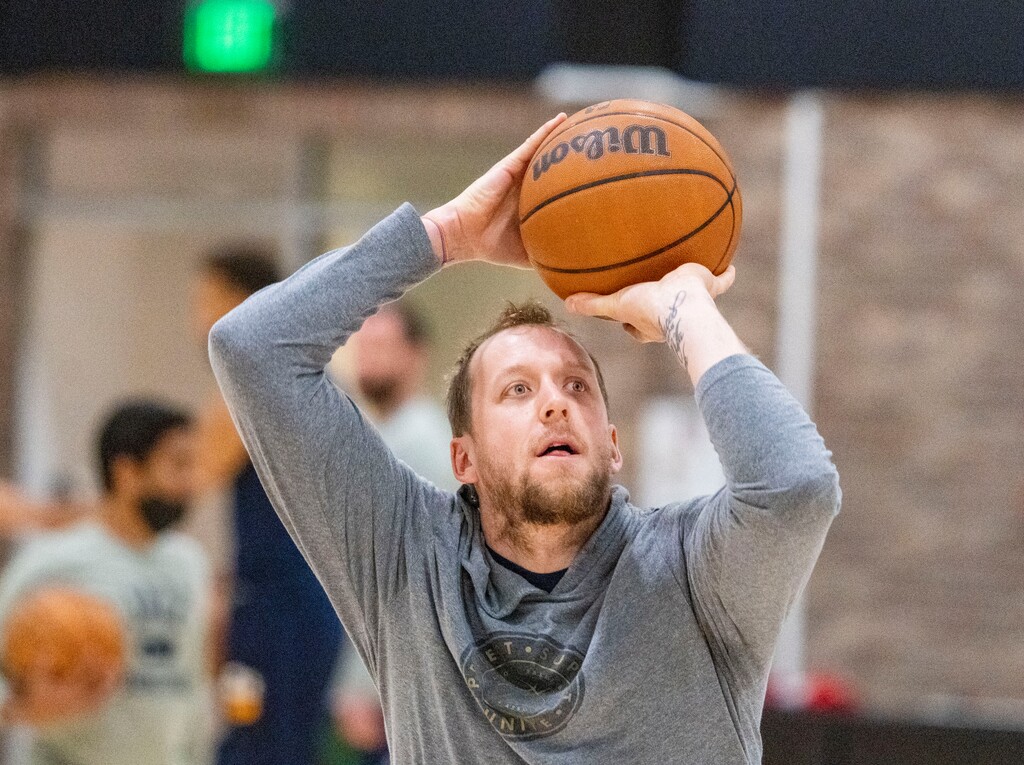 (Rick Egan | The Salt Lake Tribune) Joe Ingles shoots the ball during practice at the Zions Bank Practice Center, on Tuesday, Nov. 9, 2021.