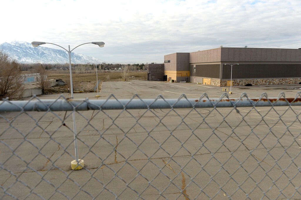 (Al Hartmann  |  The Salt Lake Tribune) 	View from the north looking south of the old Macy's building at the old Cottonwood Mall site near 4800 S. Highland Drive in Holladay on Tuesday March 13, 2018.  It's the last remaing building on the property. 