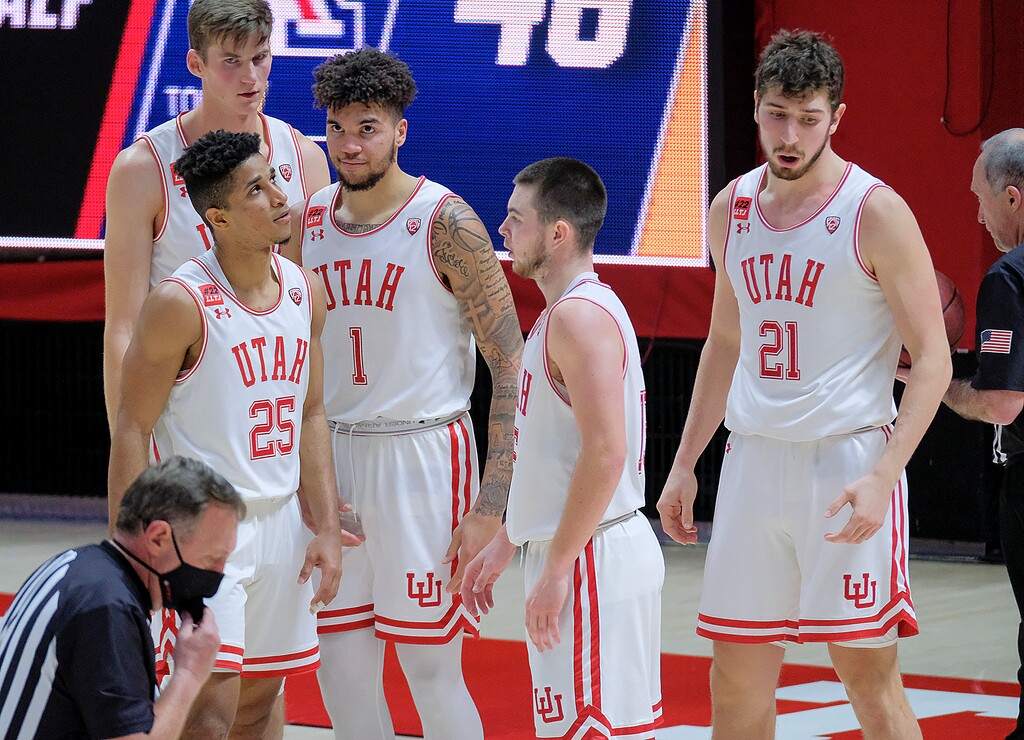 (Leah Hogsten | The Salt Lake Tribune) The Utes react as they get into foul trouble in the second half as the University of Utah host the Arizona Wildcats, Feb. 4, 2021 at the Jon M. Huntsman Arena. 