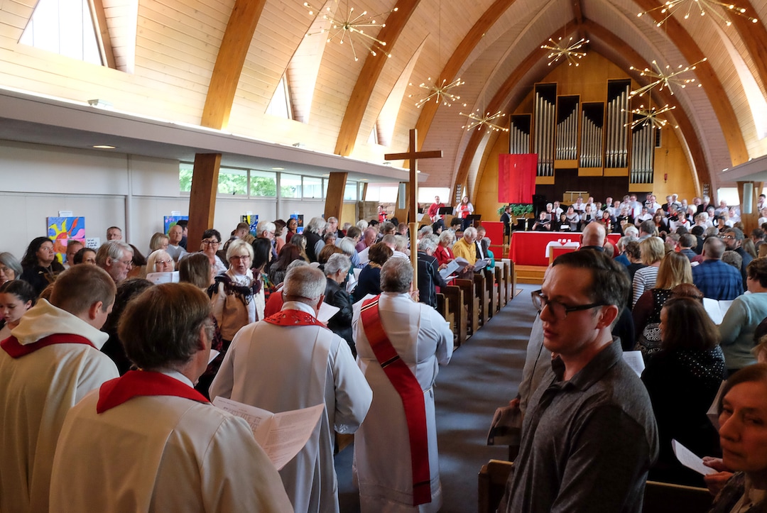 (Francisco Kjolseth  |  The Salt Lake Tribune)  People gather at Zion Evangelical Lutheran Church in Salt Lake City recently for a ecumenical prayer service as part of the 500th anniversary of the Protestant Reformation. From conflict to communion Roman Catholics and Lutherans came together for a celebration of dialogue and relationship.  