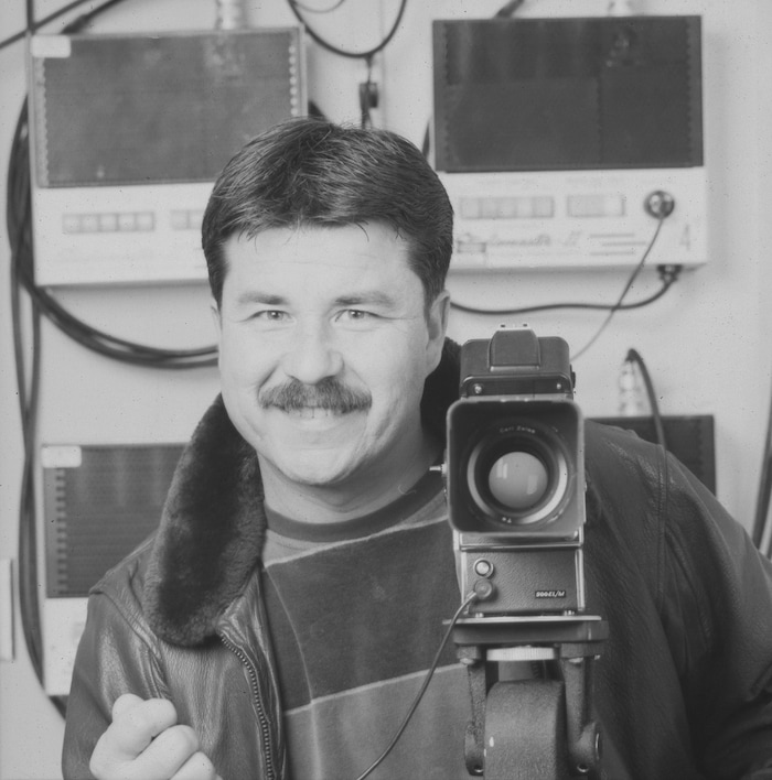 (Spencer S. Eccles Health Sciences Library | University of Utah) A photograph of Steven Leitch with his camera.
