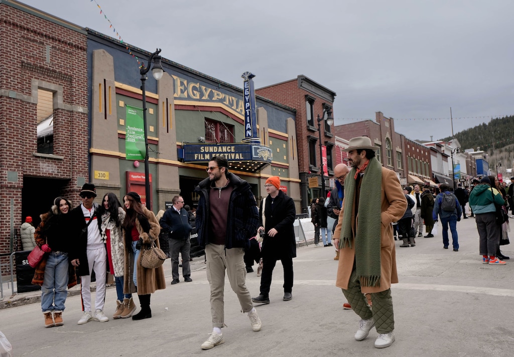 (Francisco Kjolseth  | The Salt Lake Tribune) Park City’s Main Street is closed to traffic as Sundance visitors walk the historic blocks on Thursday, Jan. 23, 2025.