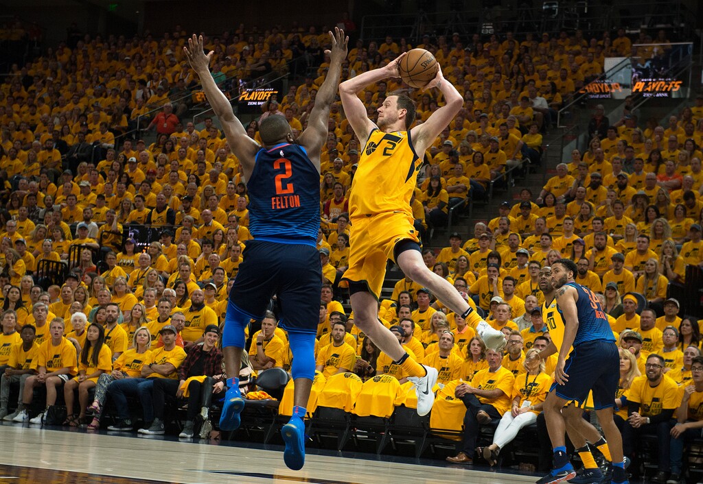 (Scott Sommerdorf | The Salt Lake Tribune)
Utah Jazz forward Joe Ingles (2) turns to pass after Oklahoma City Thunder guard Raymond Felton (2) stopped his drive to the paint during first half play.
The Thunder led the Jazz 22-18 at the end of the 1st quarter during Game 6 of the first round playoff game, Friday, April 27, 2018.