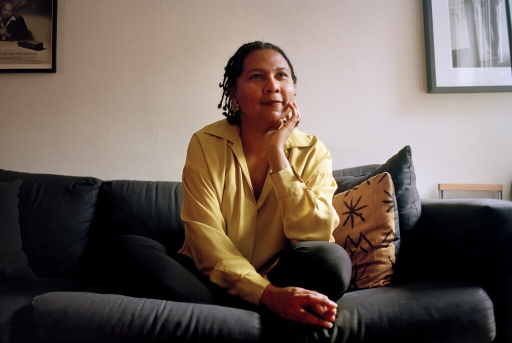 (Monica Almeida | The New York Times)
The author bell hooks at her apartment in Manhattan on Sept. 13, 1995. hooks, whose incisive, wide-ranging writing on gender and race helped push feminism beyond its white, middle-class worldview to include the voices of Black and working-class women, died on Wednesday, Dec. 15, 2021, at her home in Berea, Ky. She was 69.