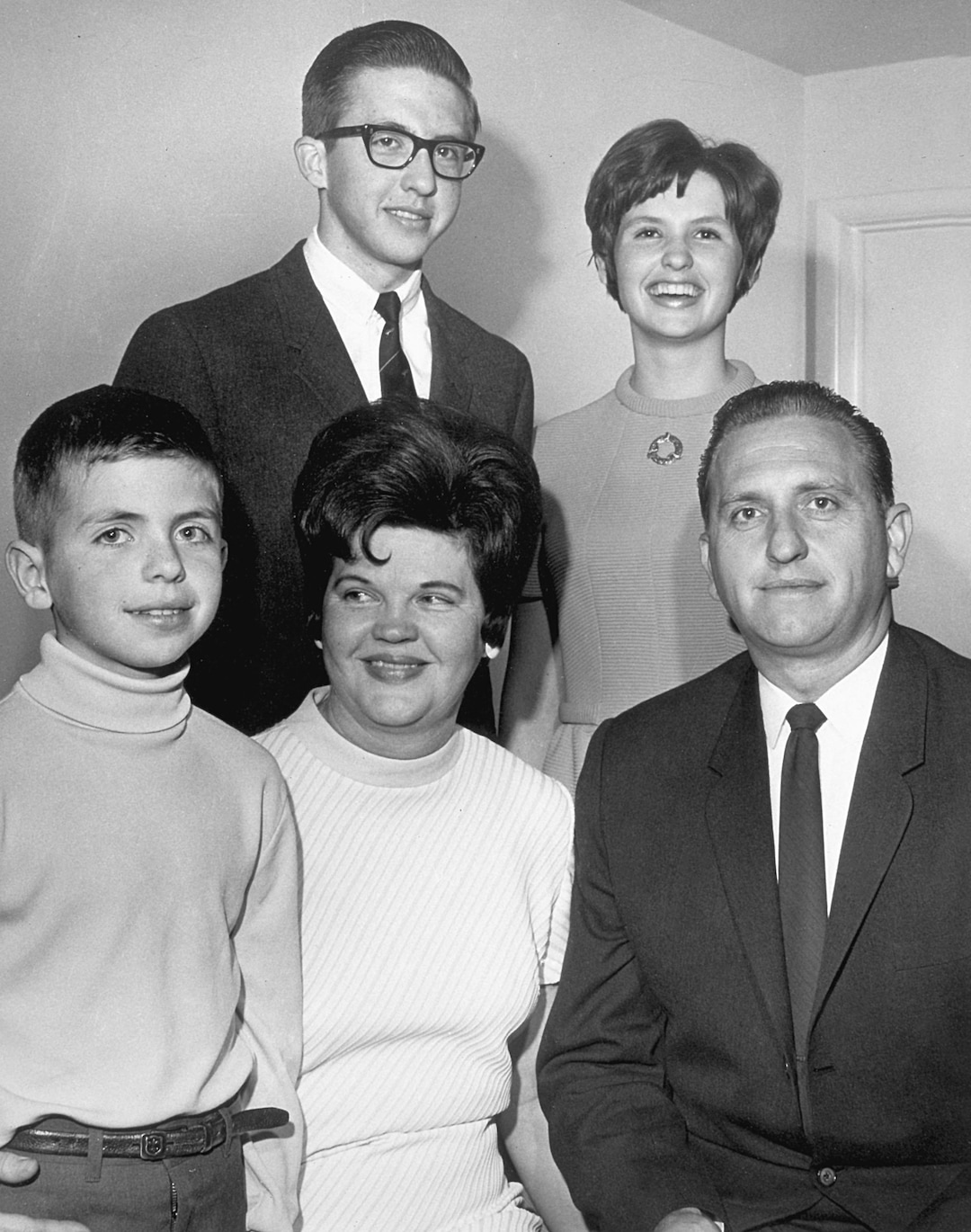 (Photo courtesy LDS Church) Elder Thomas S. Monson with his wife, Frances, and three children, Thomas, Ann, and Clark, just before son ThomasÕ mission to Italy.