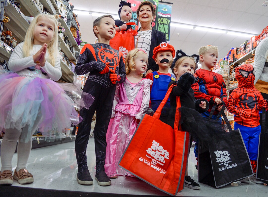 (Leah Hogsten  |  The Salt Lake Tribune)   Utah First Lady Jeanette Herbert handed out reflective totes to children in their Halloween costumes at Mayceys grocery store and lead them around the store for trick or treating, Oct. 24, 2019 to ramp up child safety awareness this Halloween.