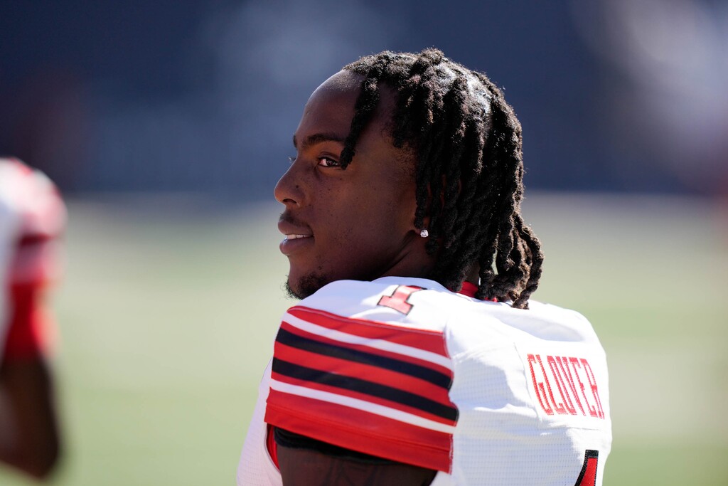 (Francisco Kjolseth  | The Salt Lake Tribune) Utes running back Jaylon Glover (1) on the sidelines as Utah State hosts the University of Utah during the first half of an NCAA college football game Saturday, Sept. 14, 2024, in Logan, Utah.