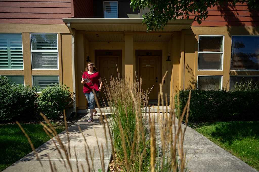 (Trent Nelson  |  The Salt Lake Tribune) Stephanie Hollist canvassing in Farmington on Saturday, June 20, 2026.