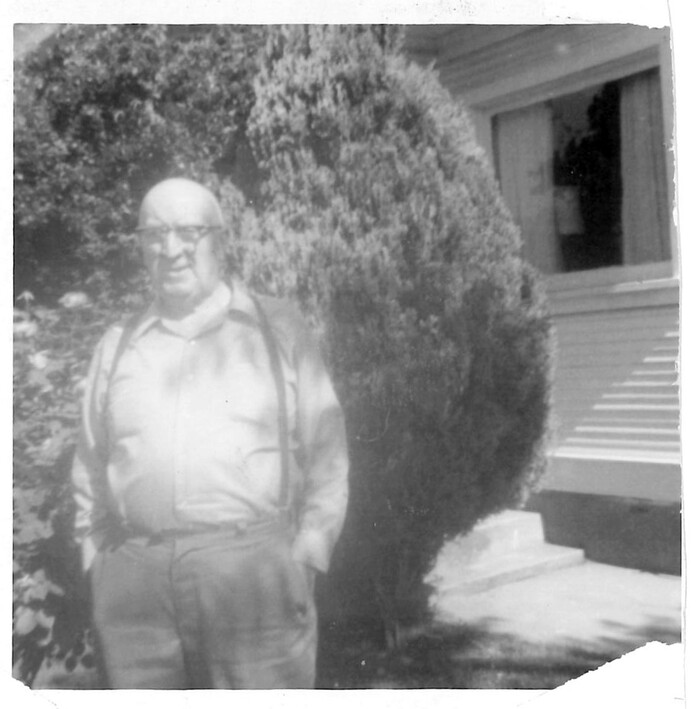 (photo courtesy Susan Leiber)  Lawrence E. Leea is seen later in his life.