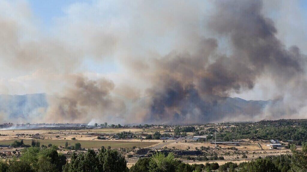 (Darry Bullard | FOX 13) The Veyo West Fire burns in Washington County on July 13, 2020.