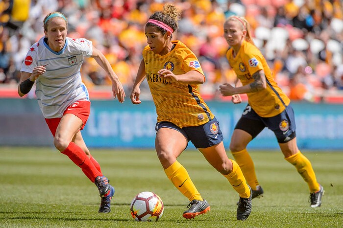 (Trent Nelson | The Salt Lake Tribune)  
Utah Royals FC hosts the Chicago Red Stars, at Rio Tinto Stadium in Sandy, Saturday April 14, 2018. Utah Royals FC midfielder Desiree Scott (11).