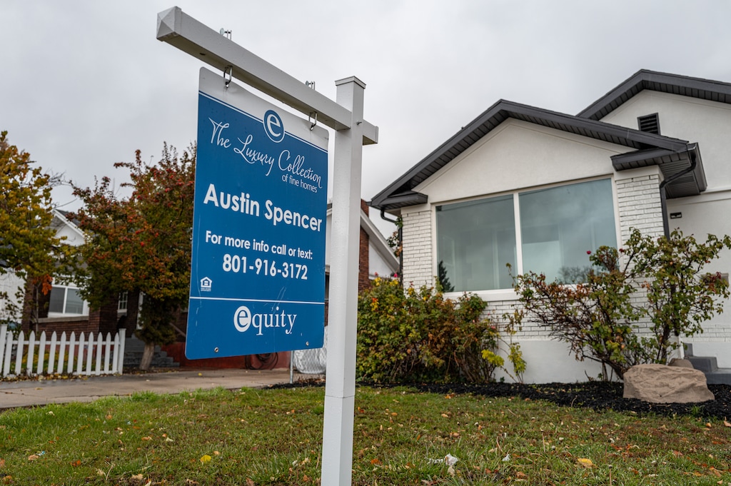 (Trent Nelson  |  The Salt Lake Tribune) A home for sale in Salt Lake City on Saturday, Nov. 16, 2024. About 6% of homes sold in Utah's capital city around that time were bought by investors. 