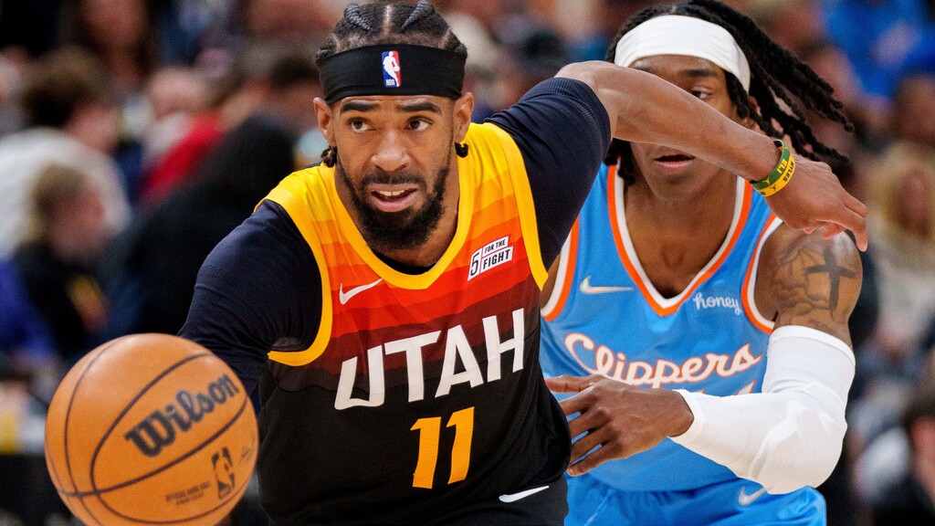 (Trent Nelson  |  The Salt Lake Tribune) Utah Jazz guard Mike Conley (11) as the Utah Jazz host the Los Angeles Clippers, NBA basketball in Salt Lake City on Friday, March 18, 2022.