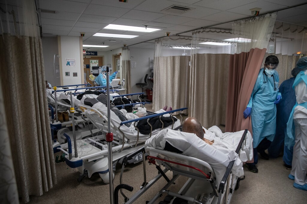 (Victor J. Blue | The New York Times) A ward for coronavirus patients at the Brooklyn Hospital Center in Brooklyn, March 23, 2020. Guidelines that could determine which coronavirus patients get prioritized for lifesaving care vary by state, involving factors such as age, health problems, pregnancy and cognitive abilities.