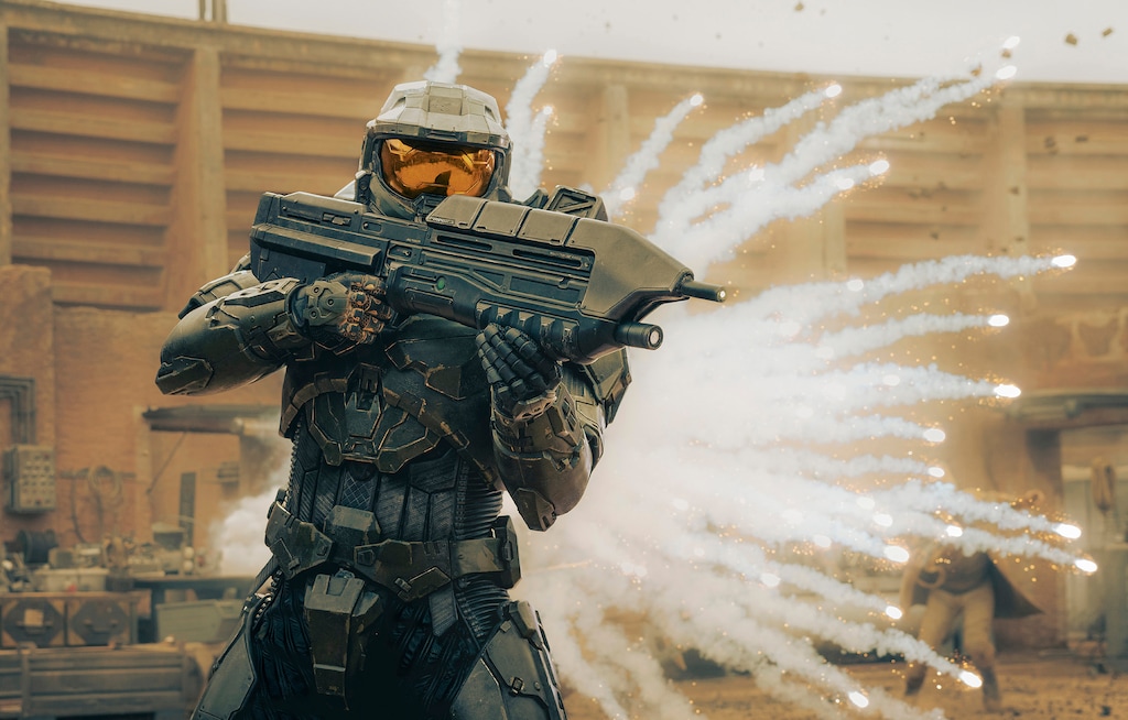 (Adrienn Szabo | Paramount+) Pablo Schreiber as Master Chief in "HALO."
