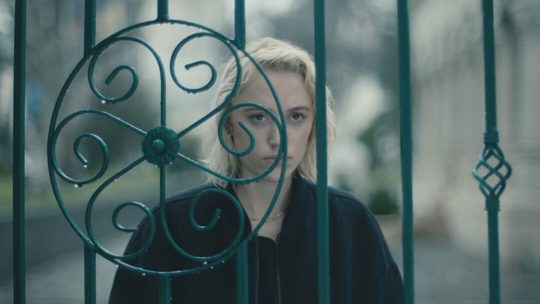(Sundance Institute) Maika Monroe plays a woman who believes she's being stalked in "Watcher," directed by Chloe Okuno, an official selection of the U.S. Dramatic Competition at the 2022 Sundance Film Festival.