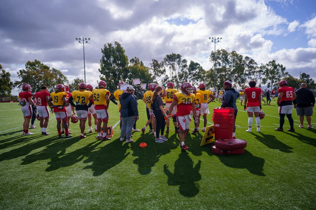 (Trent Nelson  |  The Salt Lake Tribune) The University of Utah football team practices for the Rose Bowl at Dignity Health Sports Park in Carson, Calif., on Tuesday, Dec. 28, 2021.
