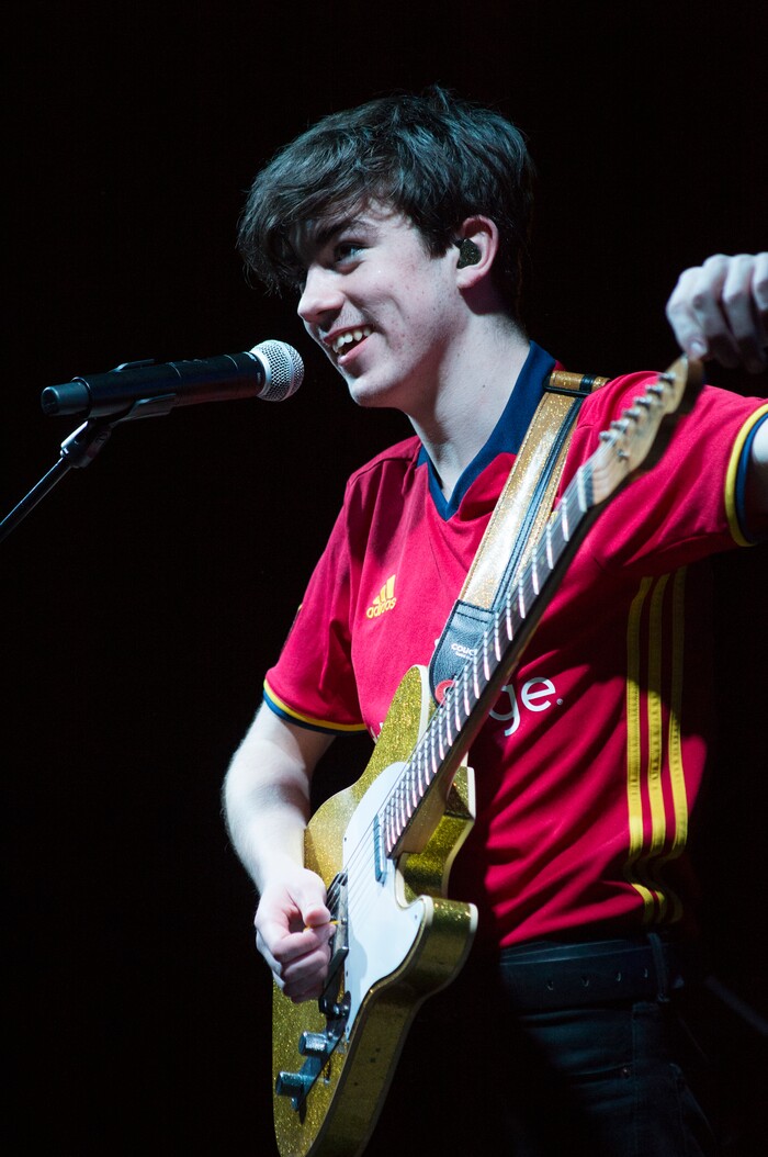 (Rick Egan | The Salt Lake Tribune) Declan McKenna chats with the crowd between songs, as he plays in the Venue, in Salt Lake City, Tuesday, March 20, 2018.