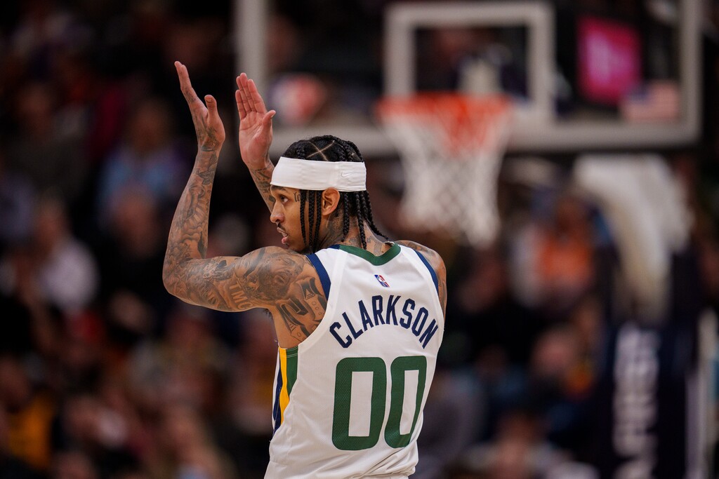 (Trent Nelson  |  The Salt Lake Tribune) Utah Jazz guard Jordan Clarkson (00) as the Utah Jazz host the Charlotte Hornets, NBA basketball in Salt Lake City on Monday, Dec. 20, 2021.