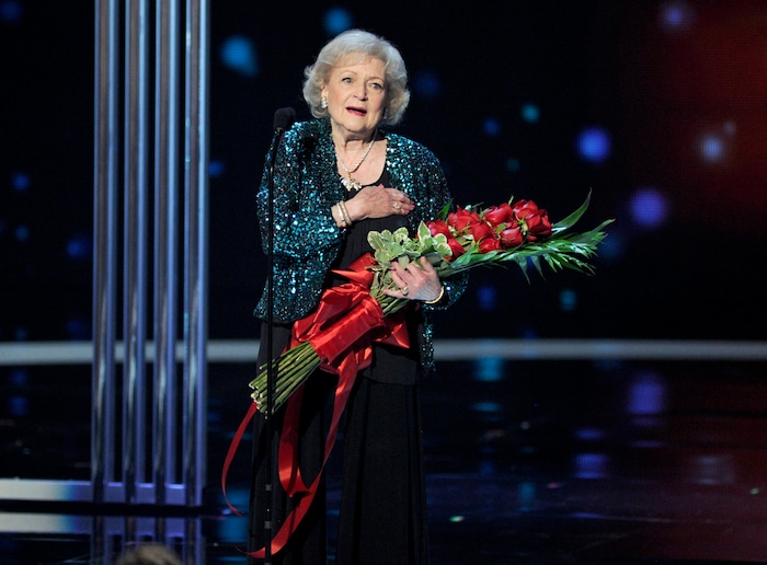 Betty White accepts the award for favorite TV icon at the People's Choice Awards at the Nokia Theatre on Wednesday, Jan. 7, 2015, in Los Angeles. (Photo by Chris Pizzello/Invision/AP)