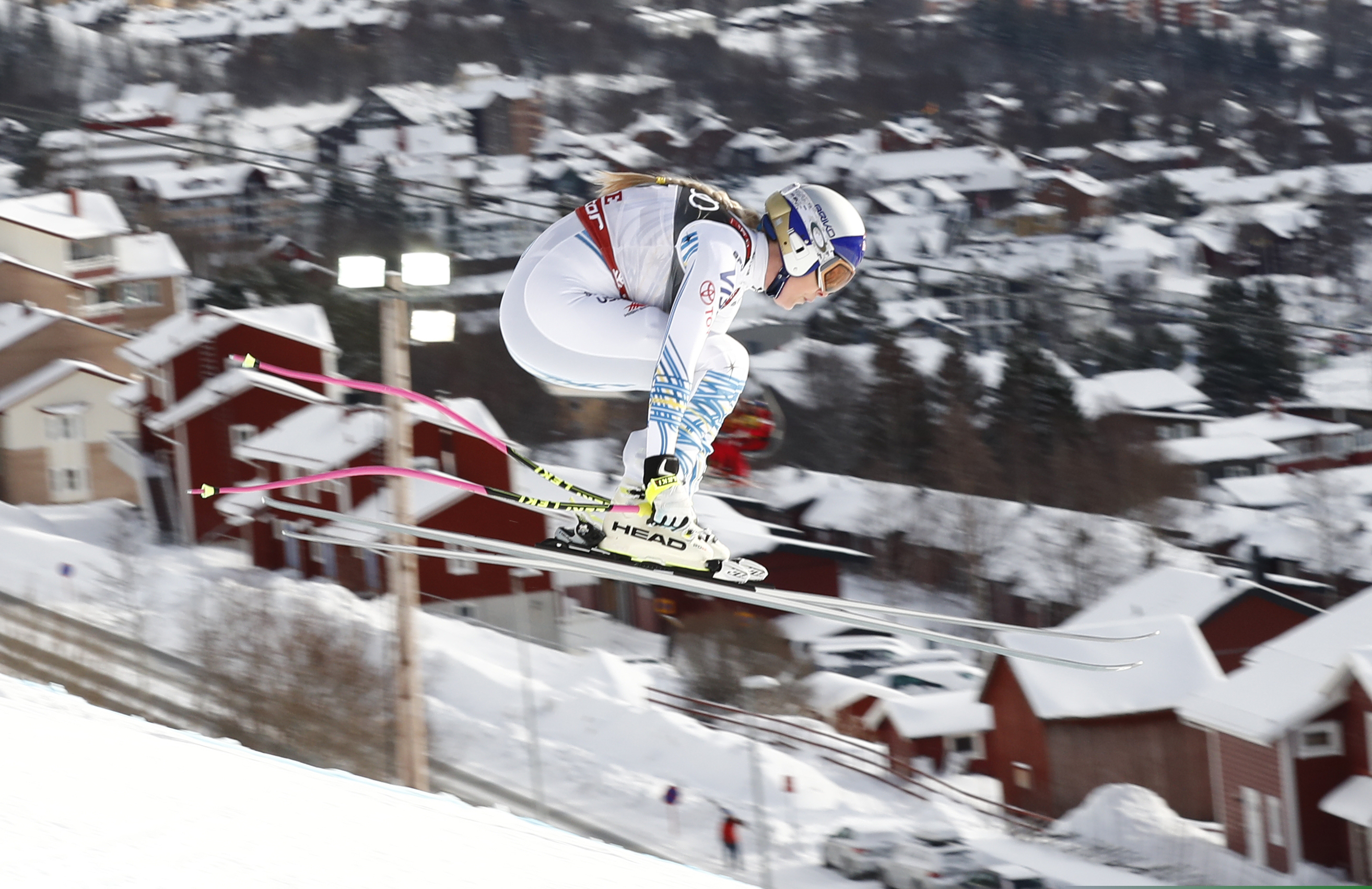 Lindsey Vonn speeds down the course during the women's downhill race, at the alpine ski World Championships in Are, Sweden, Sunday, Feb. 10, 2019. (AP Photo/Gabriele Facciotti)