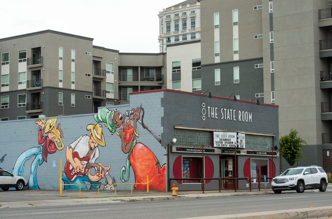 (Rick Egan  |  The Salt Lake Tribune)     Businesses on State Street, near the new homeless resource center on 131 E. 700 South, in Salt Lake City, Wednesday, July 31, 2019.