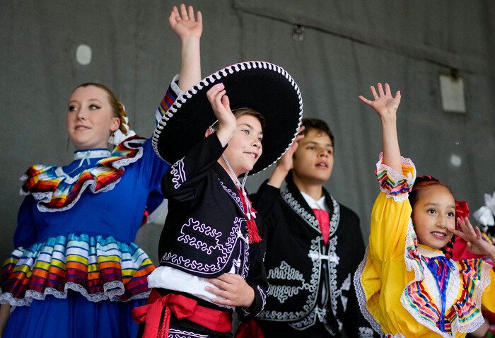 (Francisco Kjolseth | The Salt Lake Tribune) Members of the Viva Mexico Ballet wave to the crowd after their performance during the Living Traditions festival in Salt Lake City on Saturday, May 21, 2022.