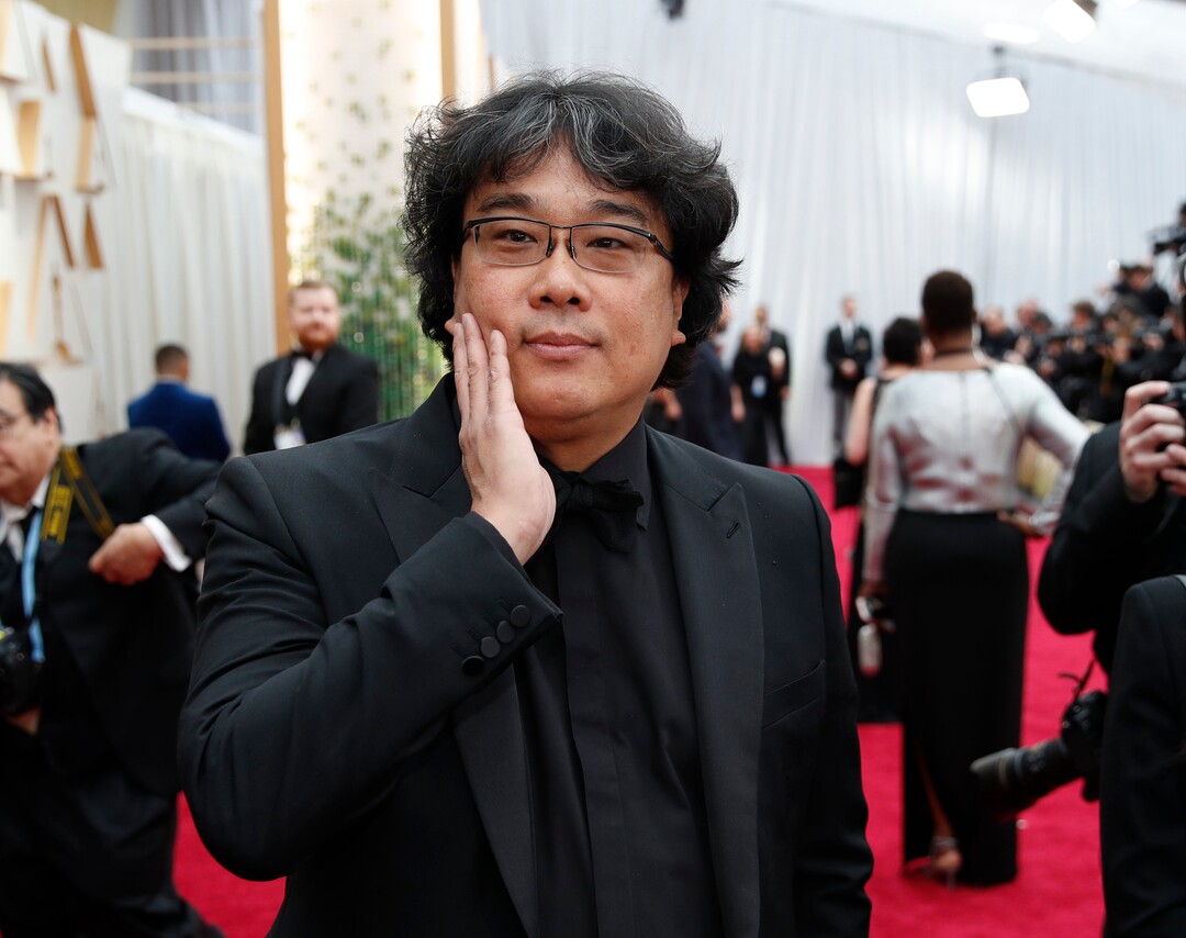 (John Locher | AP)  Bong Joon-ho arrives at the Oscars on Sunday, Feb. 9, 2020, at the Dolby Theatre in Los Angeles.