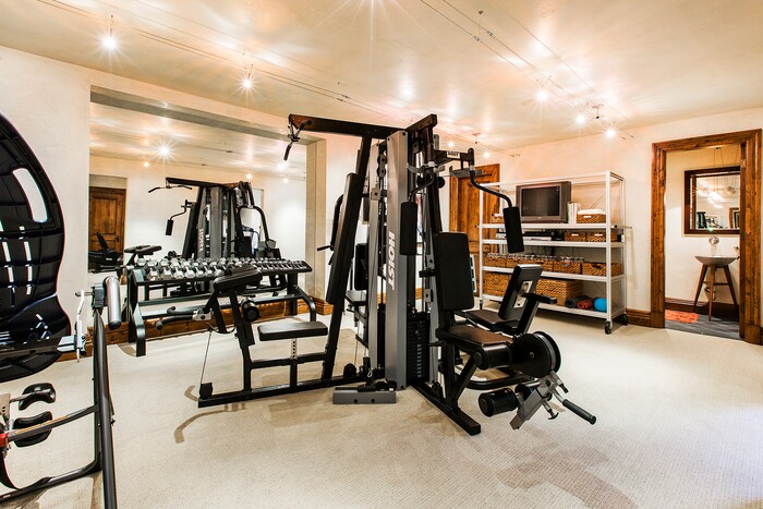 (Courtesy of Concierge Auctions) This 23,035-square-foot house in Holladay will go on the auction block Nov. 2, 2017.