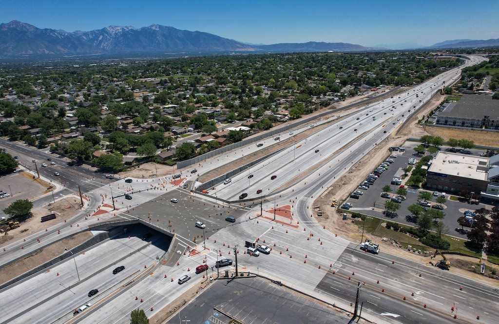 (Francisco Kjolseth  | The Salt Lake Tribune) The Utah Department of Transportation opens 4700 South at Bangerter Highway in West Valley City to east-west travel on Friday, July 11, 2025.
