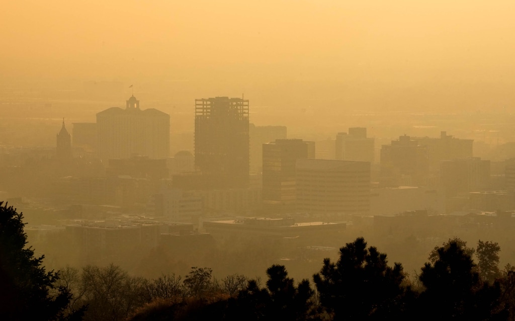 (Francisco Kjolseth | The Salt Lake Tribune) Air quality deteriorates in the Salt Lake Valley on Tuesday, Nov. 28, 2023. The Utah Legislature passed a bill this week that increases its influence over the Division of Air Quality's implementation of federal air quality regulations.