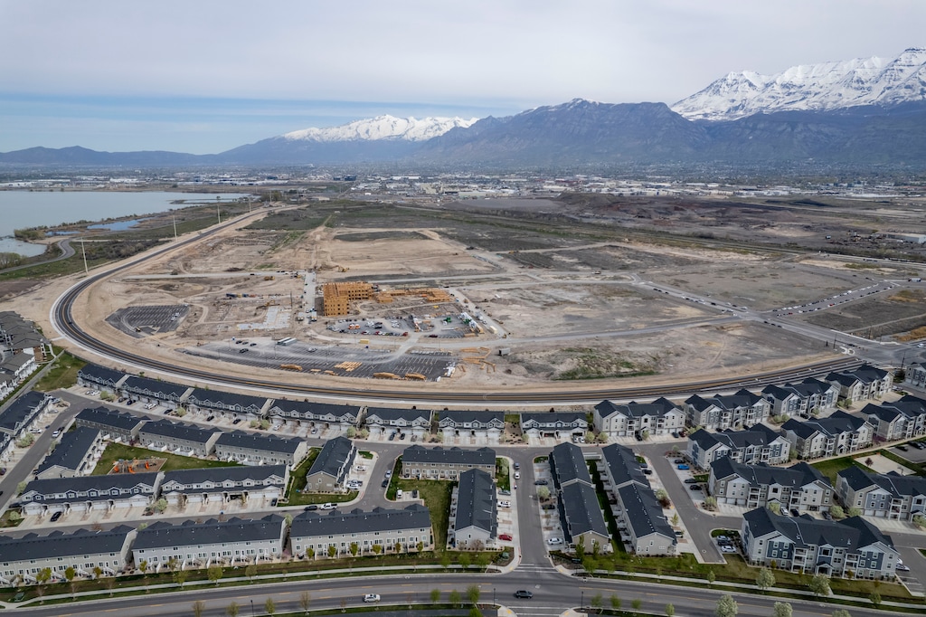 (Rick Egan | The Salt Lake Tribune)  Construction near the site of the old Geneva Steel mill, near Vineyard City, on Friday, April 19, 2024. A recent audit found the city has not been transparent about its payments to the developers cleaning up and building subdivisions on the former industrial site.
