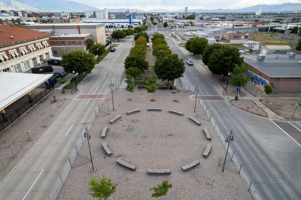 (Rick Egan | The Salt Lake Tribune)  Fences were erected on Monday to keep the unsheltered from accessing the public island on 500 West near 350 South Tuesday, Sept. 19, 2023.