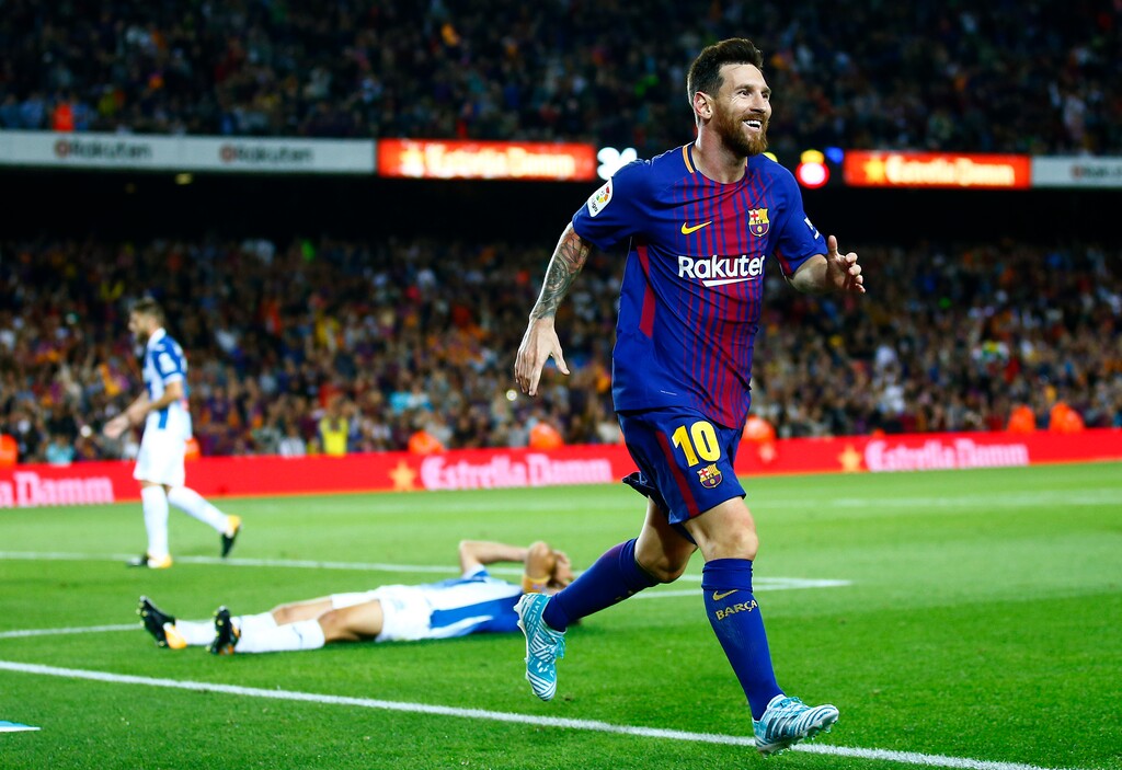 FC Barcelona's Lionel Messi celebrates after scoring during the Spanish La Liga soccer match between FC Barcelona and Espanyol at the Camp Nou stadium in Barcelona, Spain, Saturday, Sept. 9, 2017. (AP Photo/Manu Fernandez)