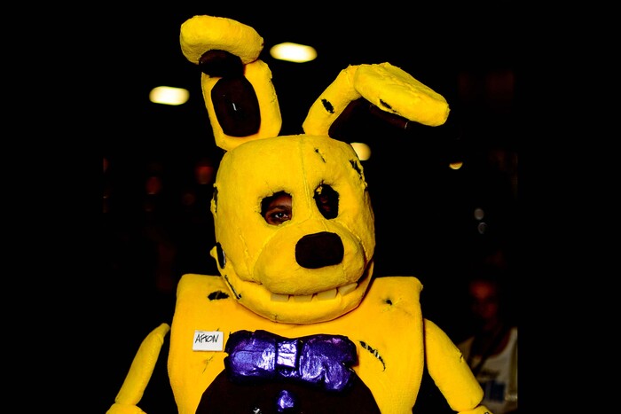 (Trent Nelson | The Salt Lake Tribune)  Cosplayers and normals at Salt Lake Comic Con, Thursday September 21, 2017.