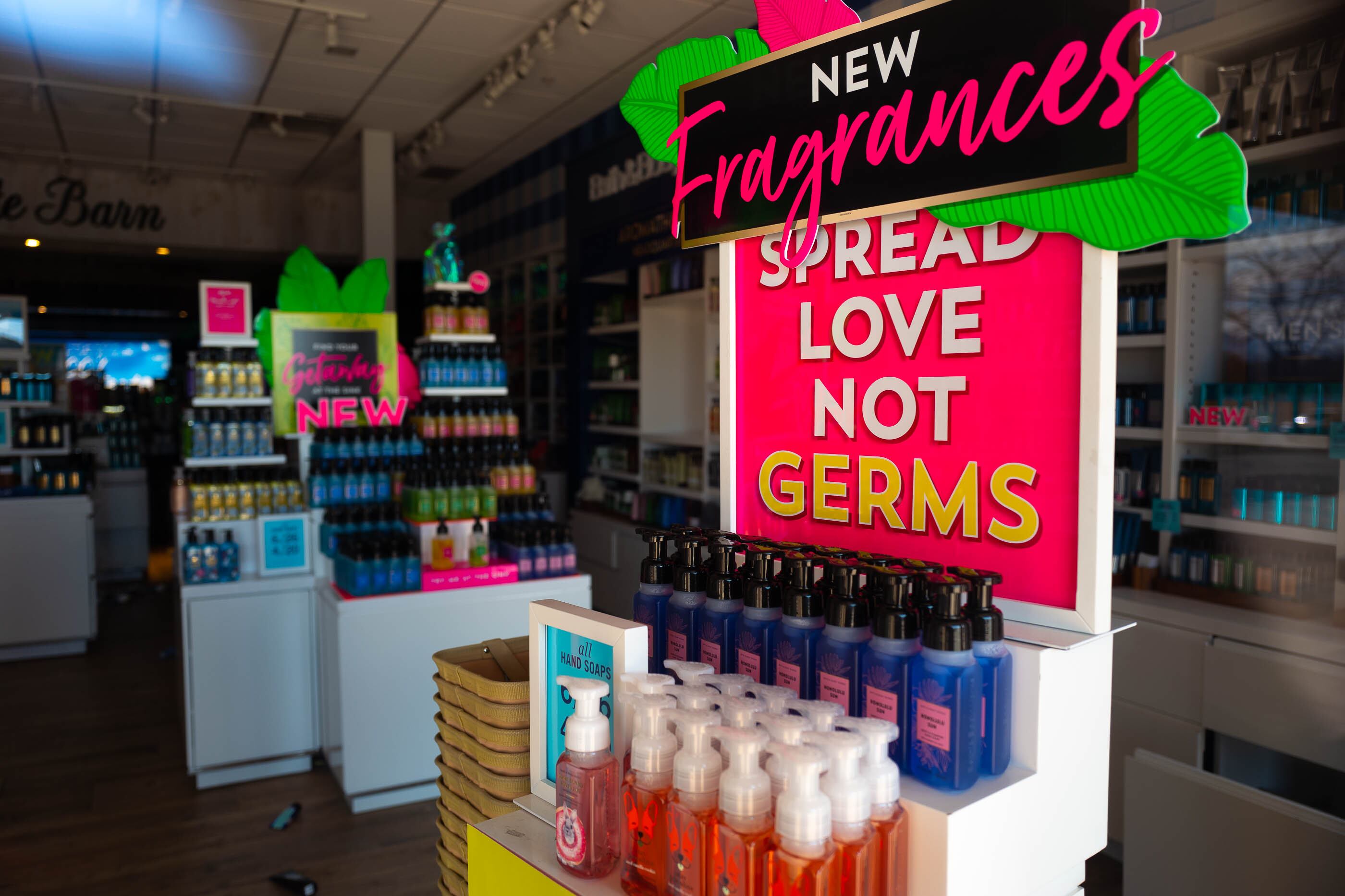 bath and body works dress code & introduces employee tuition program Bath & Body Works Dressed
