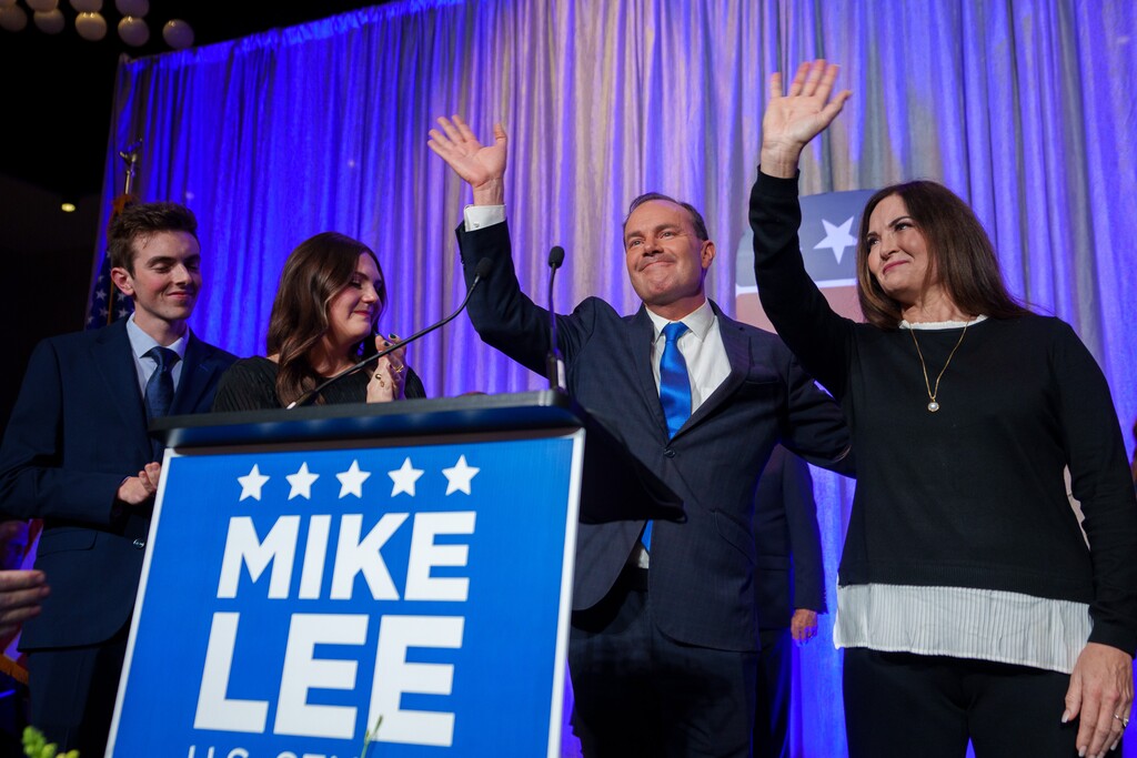 (Trent Nelson  |  The Salt Lake Tribune) Sen. Mike Lee makes his victory speech at the Utah Republican Party election night party at the Hyatt Regency in Salt Lake City on Tuesday, Nov. 8, 2022.
