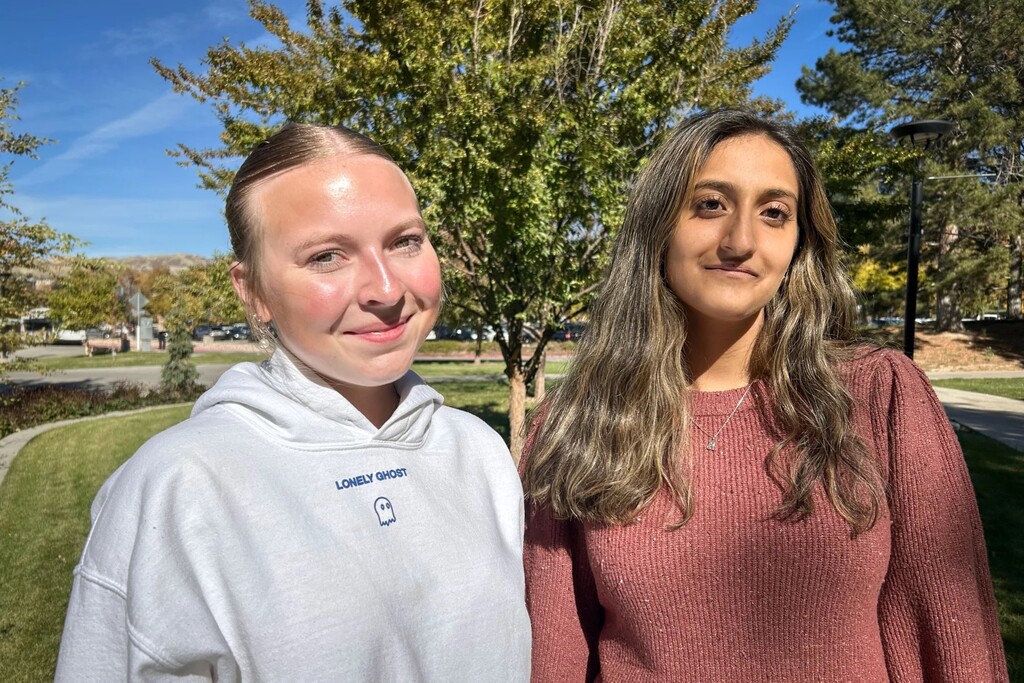 (Sean Higgins | KUER) University of Utah students Summer Anderson, left, and Riju Chawla. right, say political conversations on campus often end in shouting matches. Although the two have different political views, they’re still friends and approach their disagreements with dignity and respect.