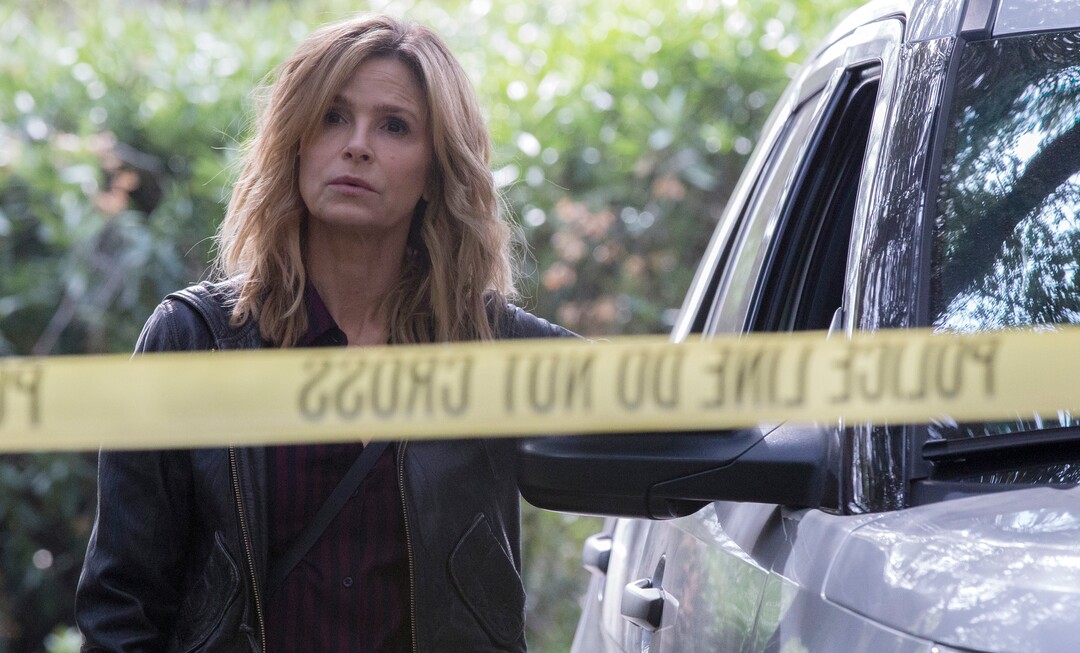 (Paul Sarkis/ABC) Kyra Sedgwick stars as Jane Sadler in “Ten Days in the Valley.”