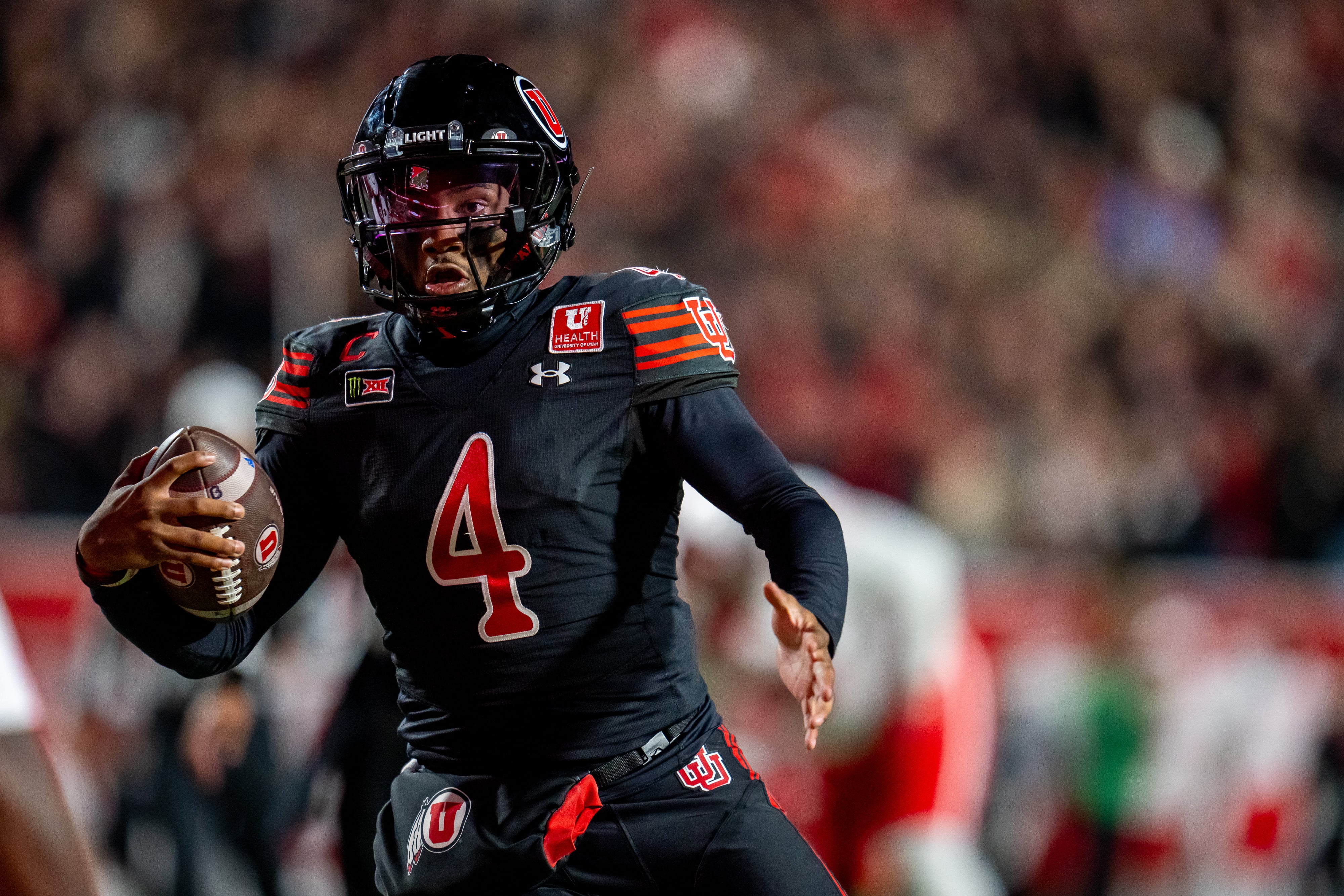 Utah Beats Houston 21-13, Moves to Forefront of Big 12