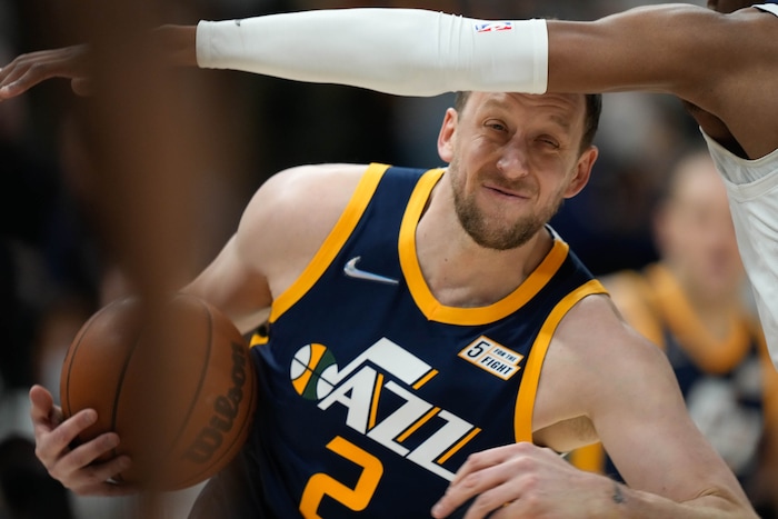 (Francisco Kjolseth | The Salt Lake Tribune) Utah Jazz guard Joe Ingles (2) runs into the defense in NBA action between the Utah Jazz and the Minnesota Timberwolves at Vivint Smart Home Arena in Salt Lake City, Thursday, Dec. 23, 2021.