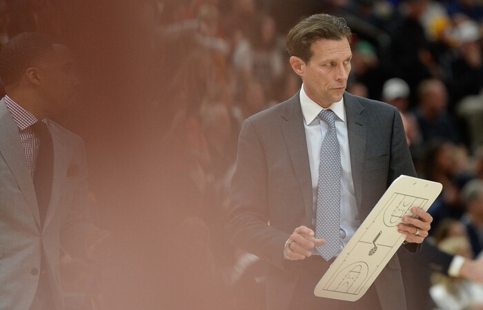(Francisco Kjolseth  |  The Salt Lake Tribune)  Jazz head coach Quin Snyder gathers his team during a time out agains the Kings in the NBA game at Vivint Smart Home Arena Wed., Nov. 21, 2018, in Salt Lake City.