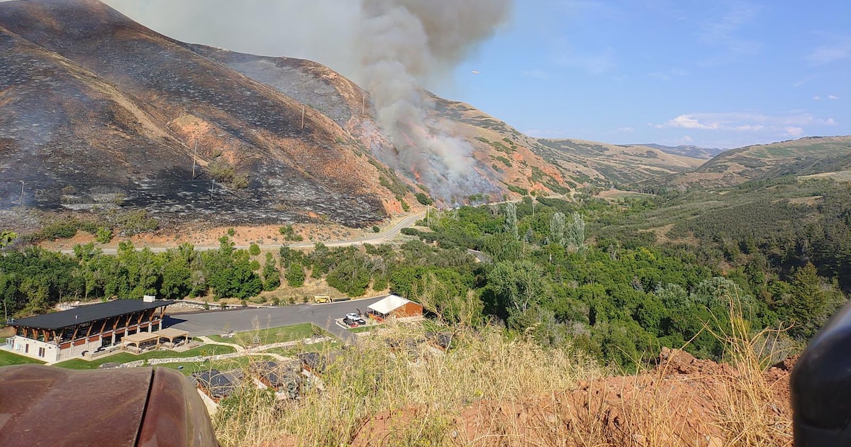 Triathlon is called off as wildfire north of Salt Lake City grows to nearly 600 acres