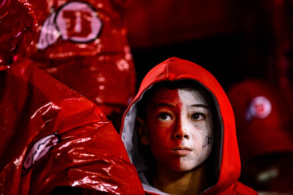 (Trent Nelson | The Salt Lake Tribune) Utah fans watch while Oregon takes a 30-15 lead as Utah faces Oregon in the Pac-12 football championship game in Santa Clara, Calif., on Friday Dec. 6, 2019.