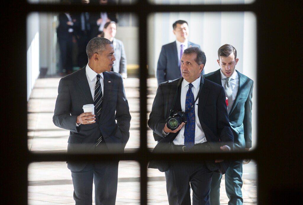 (Lawrence Jackson  |  official White House photo) President Barack Obama walks along the West Colonnade of the White House with Pete Souza, then the chief White House photographer, on Feb. 18, 2016. Souza will be in Salt Lake City, giving a lecture and book signing at Salt Lake Community College's Grand Theatre on Tuesday, Oct. 25, 2022.