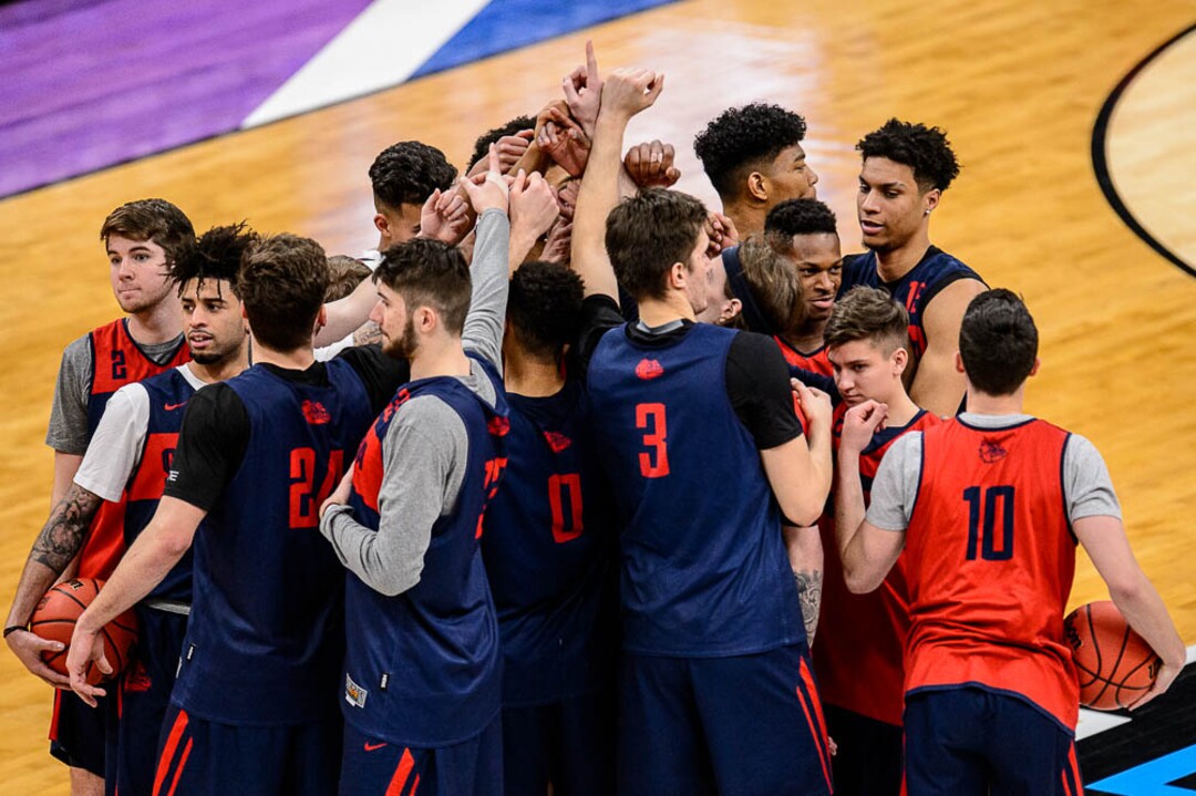 (Trent Nelson | The Salt Lake Tribune)  The Gonzaga Bulldogs huddle after practice for the 2019 NCAA Tournament in Salt Lake City on Wednesday March 20, 2019.