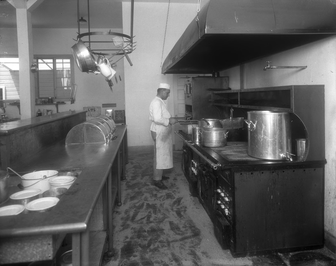 (Utah State Historical Society) The interior of the new Saltair Cafe kitchen, June 19, 1926. The kitchen, complete with a modernized electric stove, was built after the original Saltair burned down the year prior. 