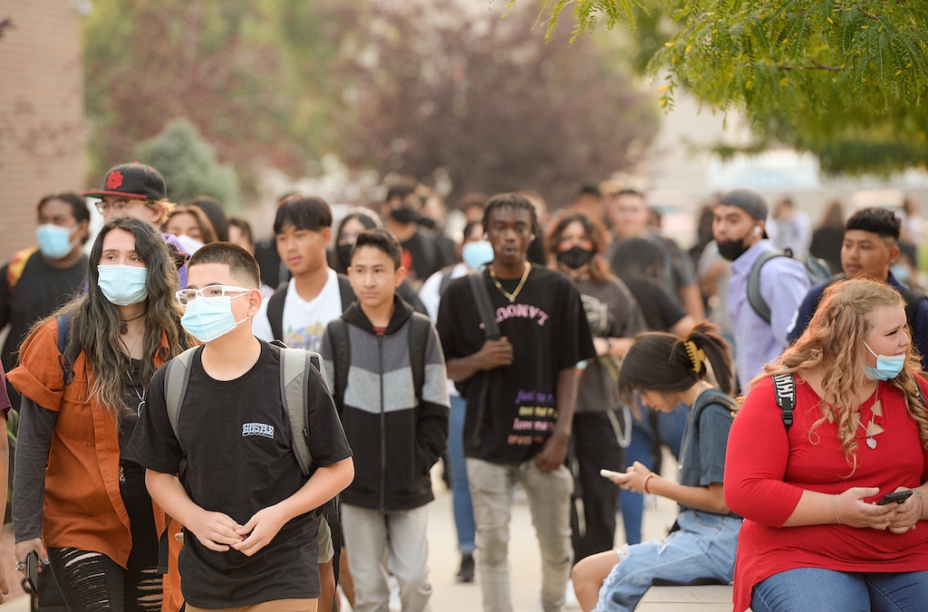(Chris Samuels | The Salt Lake Tribune) Students begin the first day of school at Granger High School in West Valley City, Monday, Aug. 16, 2021. A Utah doctor and nurse Thursday pleaded with people to wear masks and get vaccinated to reduce the number of children getting sick with COVID-19.